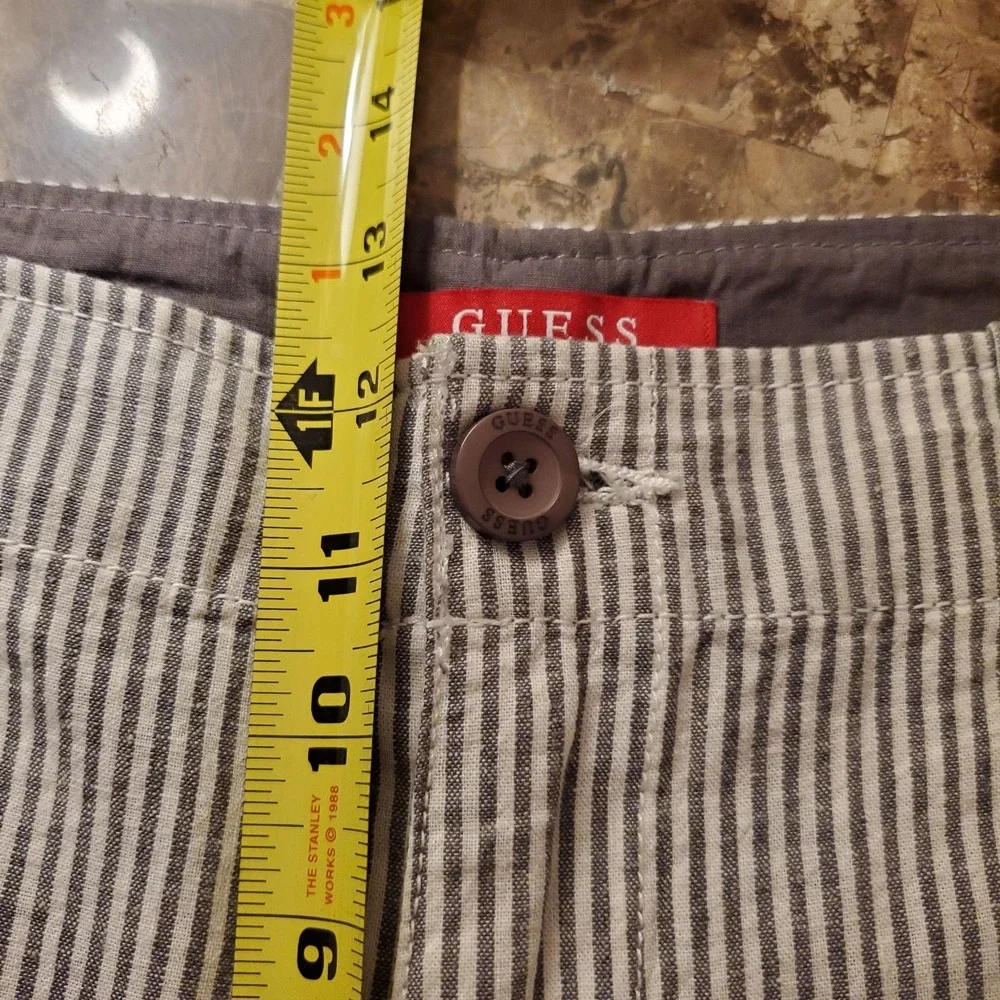 Guess men size
